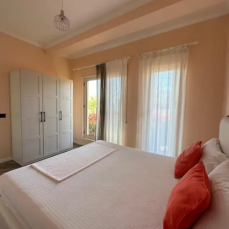 Tea Residence, Gjiri I Lalzit *