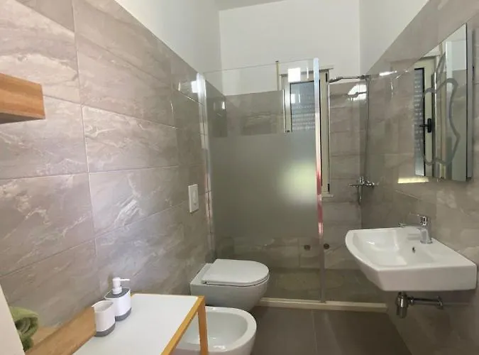 Daire Tea Residence, Gjiri I Lalzit *