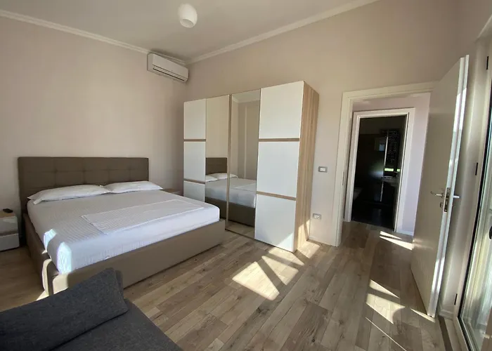 Tea Residence, Gjiri I Lalzit Daire