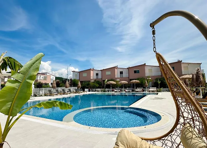 Tea Residence, Gjiri I Lalzit