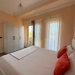 Tea Residence, Gjiri I Lalzit *