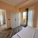 Tea Residence, Gjiri I Lalzit