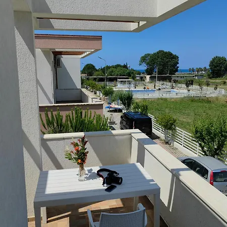 Tea Residence, Gjiri I Lalzit *