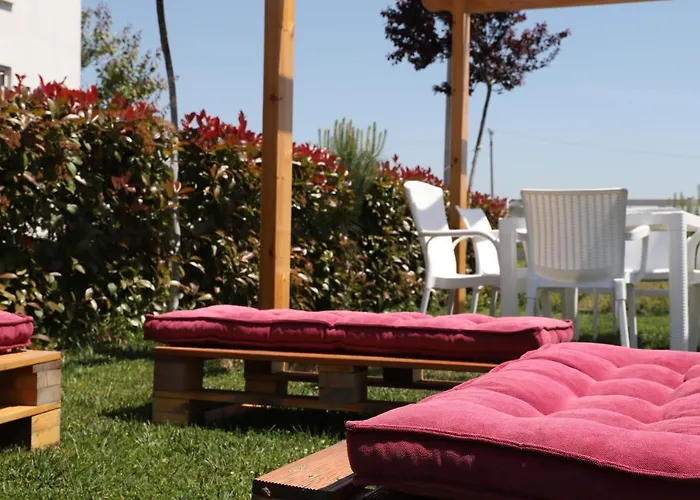 Tea Residence, Gjiri I Lalzit